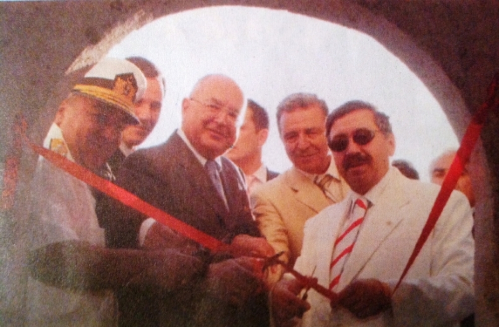 Güney Dz. Komutanı Alev Gümüşoğlu, Kaymakam Nazmi Günlü, TINA Başkanı Oğuz Aydemir, Çeşme Bel. Bşk. Faik Tütüncüoğlu, İzmir Valisi Oğuz Kağan